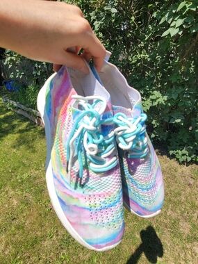 Multicolor Knit Lace-Up Women's Athletic Sneakers - White Sole